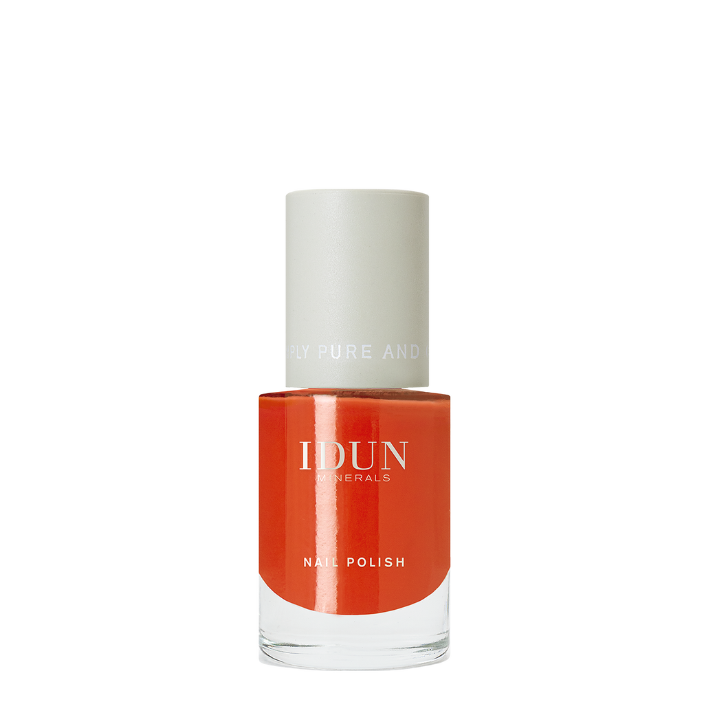 NAIL POLISH