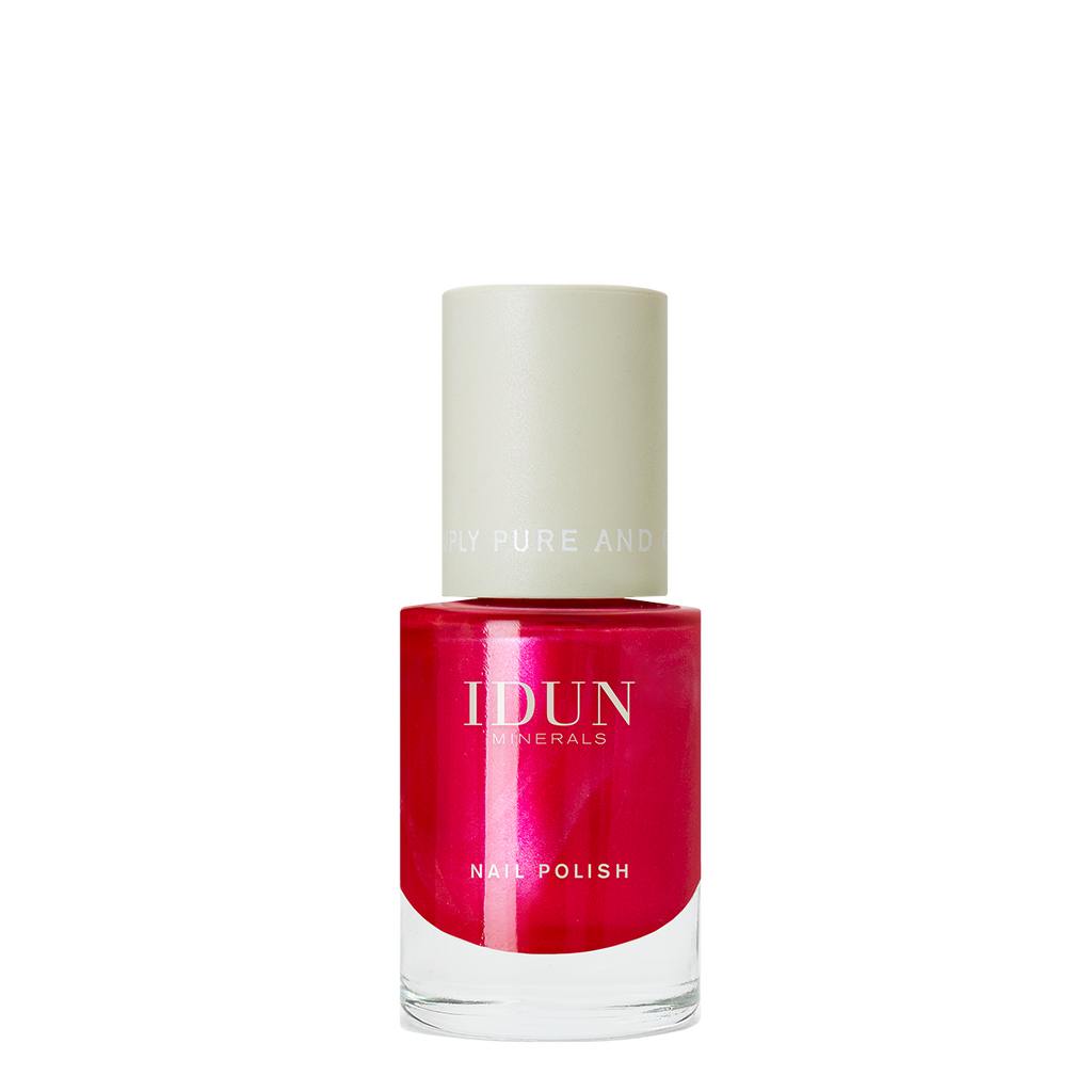 NAIL POLISH